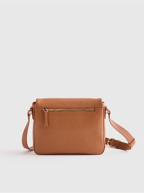 Quince Italian Leather Foldover Crossbody Bag in Cognac PERFECT WITH DUST BAG! - Picture 5 of 7